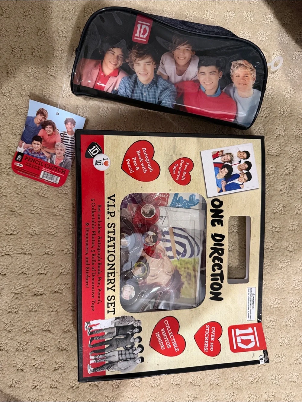 One Direction VIP Stationery Set and pencil case - Picture 1 of 4